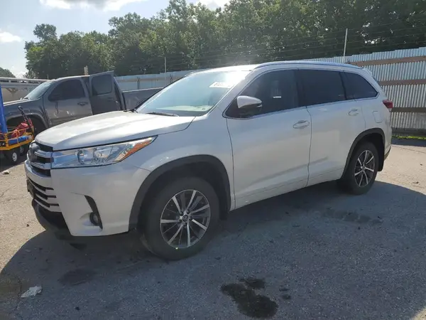 5TDJZRFHXHS444894 2017 TOYOTA HIGHLANDER - Image 1