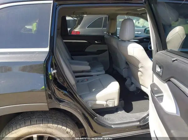5TDJZRFHXHS446550 2017 TOYOTA HIGHLANDER - Image 8