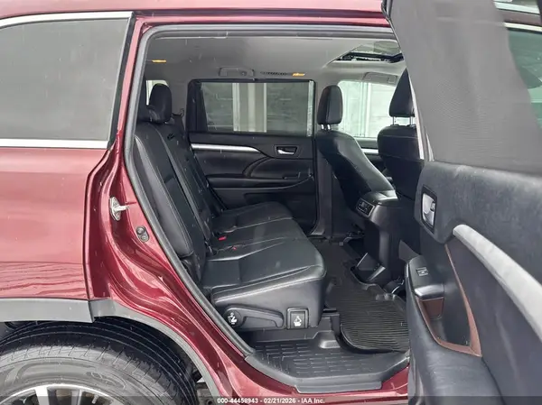5TDJZRFHXHS449349 2017 TOYOTA HIGHLANDER - Image 8