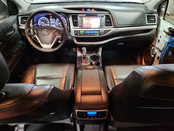 5TDJZRFHXHS457144 2017 TOYOTA HIGHLANDER - Image 8