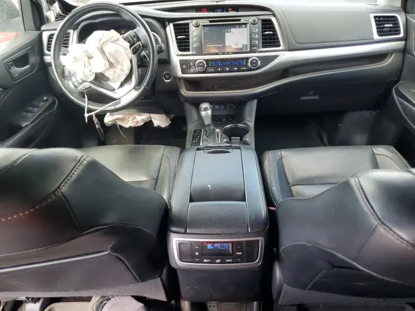 5TDJZRFHXHS464966 2017 TOYOTA HIGHLANDER - Image 8