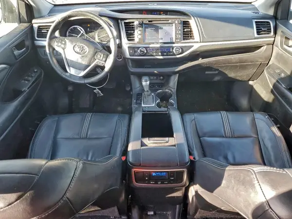 5TDJZRFHXHS468693 2017 TOYOTA HIGHLANDER - Image 8