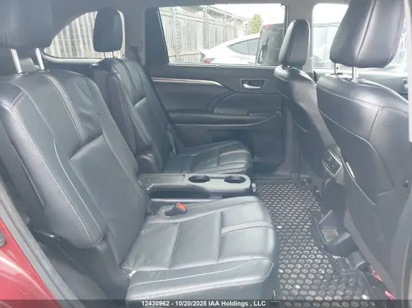 5TDJZRFHXHS510909 2017 TOYOTA HIGHLANDER - Image 8