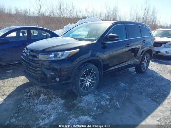 5TDJZRFHXHS512921 2017 TOYOTA HIGHLANDER - Image 2