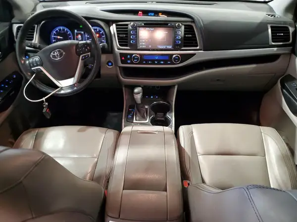 5TDJZRFHXJS526355 2018 TOYOTA HIGHLANDER - Image 8