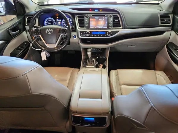 5TDJZRFHXJS527117 2018 TOYOTA HIGHLANDER - Image 8