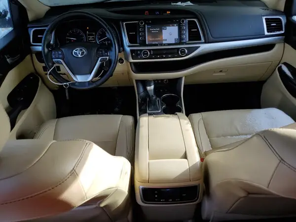 5TDJZRFHXJS527344 2018 TOYOTA HIGHLANDER - Image 8
