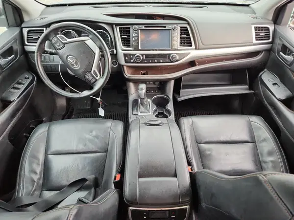 5TDJZRFHXJS534357 2018 TOYOTA HIGHLANDER - Image 8