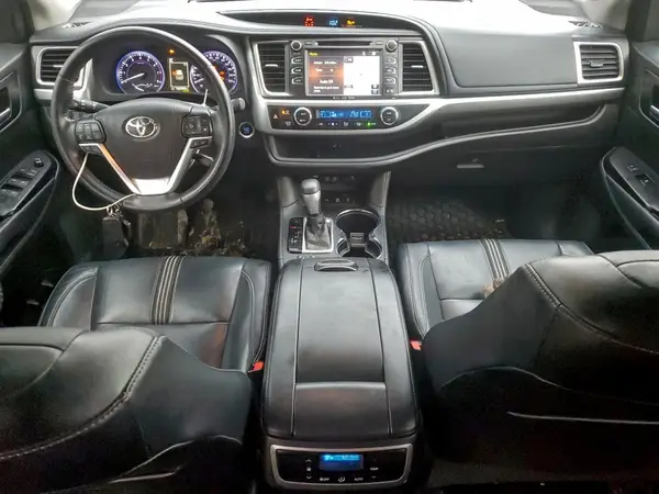 5TDJZRFHXJS536349 2018 TOYOTA HIGHLANDER - Image 8