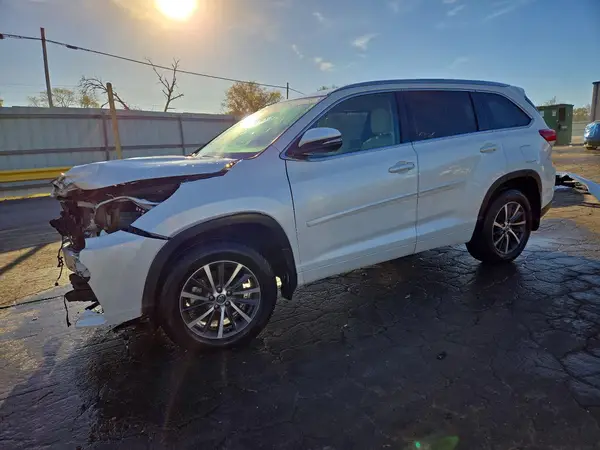 5TDJZRFHXJS536755 2018 TOYOTA HIGHLANDER - Image 1