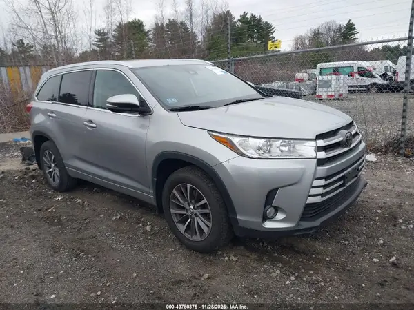 5TDJZRFHXJS539252 2018 TOYOTA HIGHLANDER - Image 1