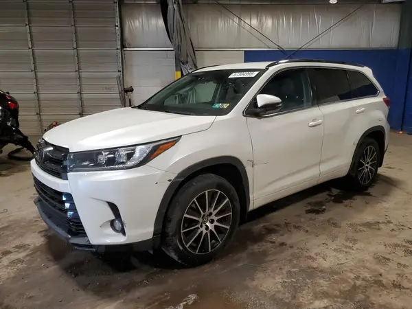 5TDJZRFHXJS542815 2018 TOYOTA HIGHLANDER - Image 1