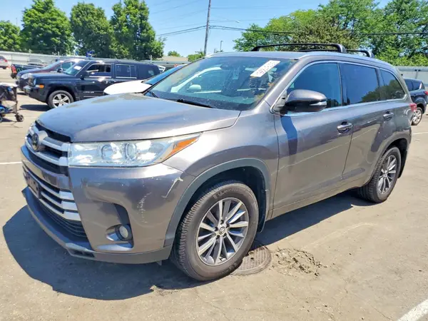 5TDJZRFHXJS556651 2018 TOYOTA HIGHLANDER - Image 1