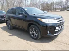 5TDJZRFHXJS561087 2018 TOYOTA HIGHLANDER