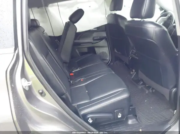 5TDJZRFHXJS562496 2018 TOYOTA HIGHLANDER - Image 8