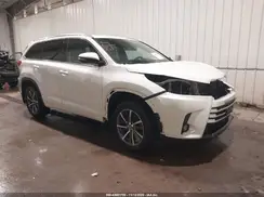 5TDJZRFHXJS801030 2018 TOYOTA HIGHLANDER
