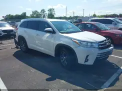 5TDJZRFHXJS808978 2018 TOYOTA HIGHLANDER