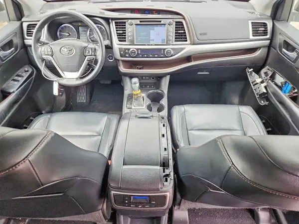 5TDJZRFHXJS816028 2018 TOYOTA HIGHLANDER - Image 8