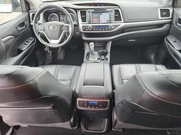 5TDJZRFHXJS820029 2018 TOYOTA HIGHLANDER - Image 8