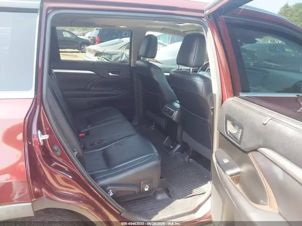 5TDJZRFHXJS833802 2018 TOYOTA HIGHLANDER - Image 8