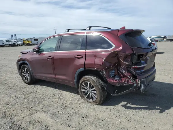 5TDJZRFHXJS841544 2018 TOYOTA HIGHLANDER - Image 2