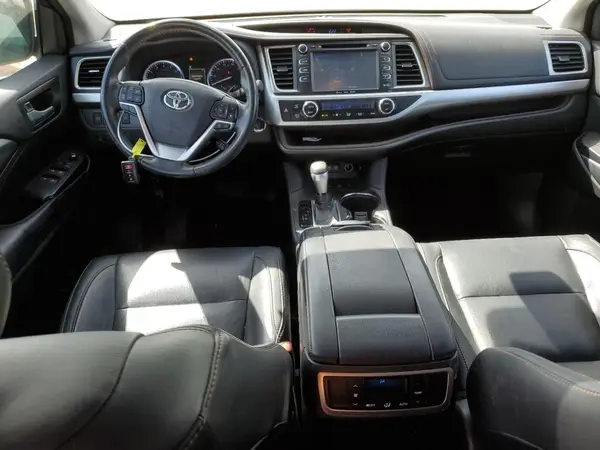 5TDJZRFHXJS841544 2018 TOYOTA HIGHLANDER - Image 8