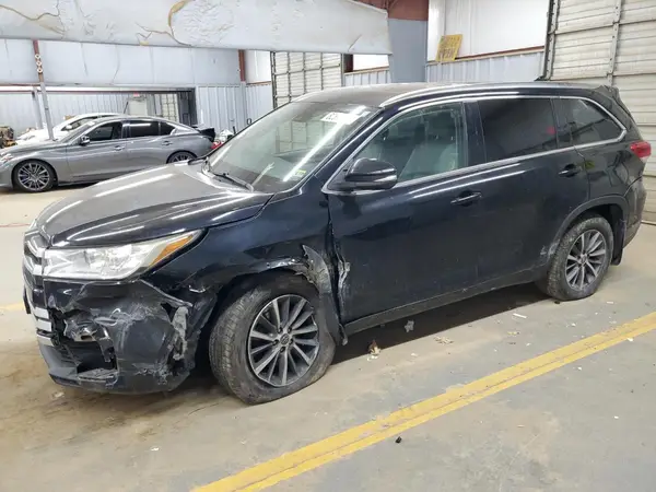 5TDJZRFHXJS842323 2018 TOYOTA HIGHLANDER - Image 1