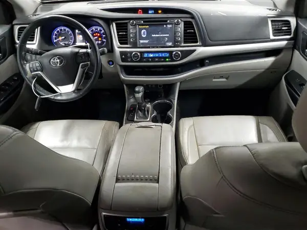 5TDJZRFHXJS842323 2018 TOYOTA HIGHLANDER - Image 8