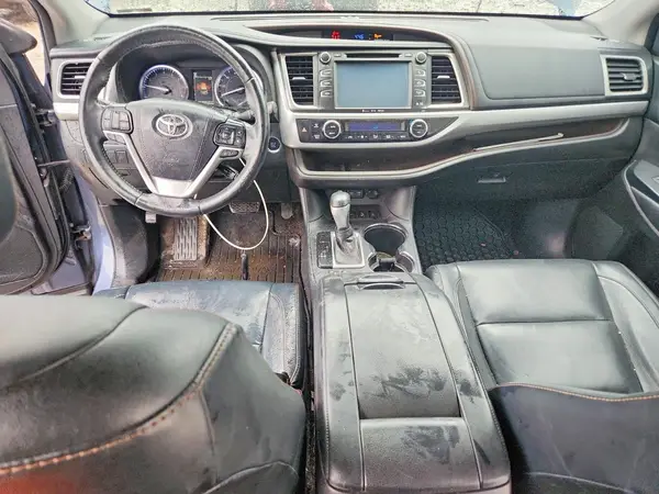 5TDJZRFHXJS851846 2018 TOYOTA HIGHLANDER - Image 8