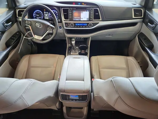 5TDJZRFHXJS858148 2018 TOYOTA HIGHLANDER - Image 8