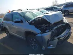 5TDJZRFHXJS860403 2018 TOYOTA HIGHLANDER