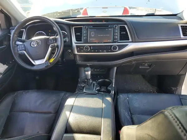 5TDJZRFHXJS865889 2018 TOYOTA HIGHLANDER - Image 8