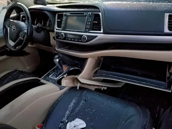 5TDJZRFHXJS875046 2018 TOYOTA HIGHLANDER - Image 8