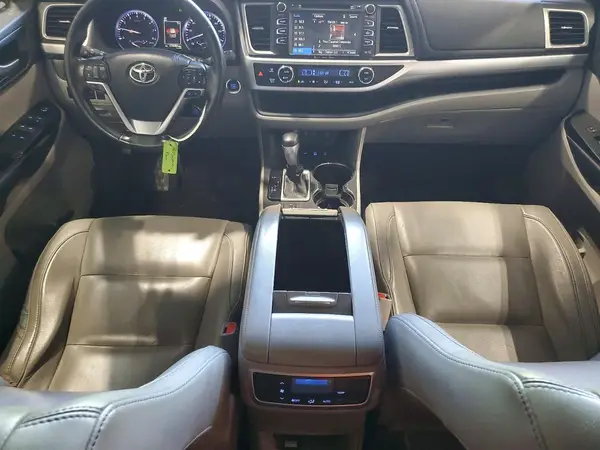 5TDJZRFHXJS887021 2018 TOYOTA HIGHLANDER - Image 8