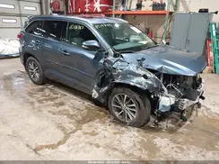 5TDJZRFHXJS900169 2018 TOYOTA HIGHLANDER