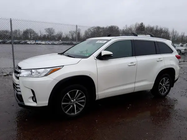 5TDJZRFHXJS908336 2018 TOYOTA HIGHLANDER - Image 1