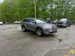 5TDJZRFHXKS564184 2019 TOYOTA HIGHLANDER