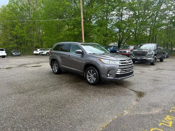5TDJZRFHXKS564184 2019 TOYOTA HIGHLANDER - Image 1
