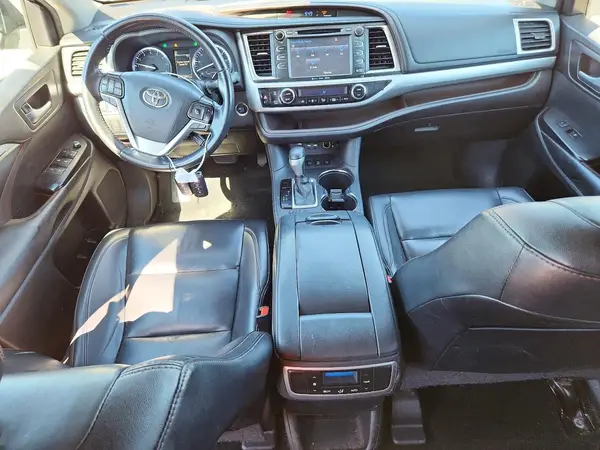 5TDJZRFHXKS566632 2019 TOYOTA HIGHLANDER - Image 8