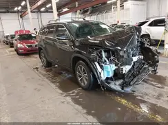 5TDJZRFHXKS570471 2019 TOYOTA HIGHLANDER