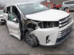 5TDJZRFHXKS571796 2019 TOYOTA HIGHLANDER
