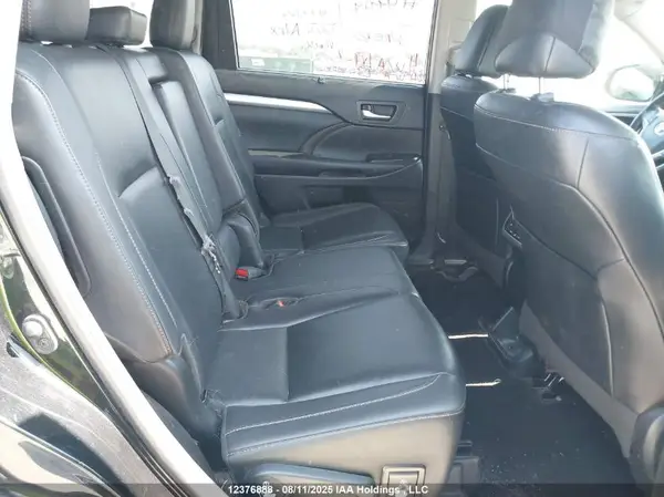 5TDJZRFHXKS576898 2019 TOYOTA HIGHLANDER - Image 8