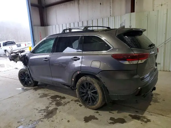 5TDJZRFHXKS578263 2019 TOYOTA HIGHLANDER - Image 2