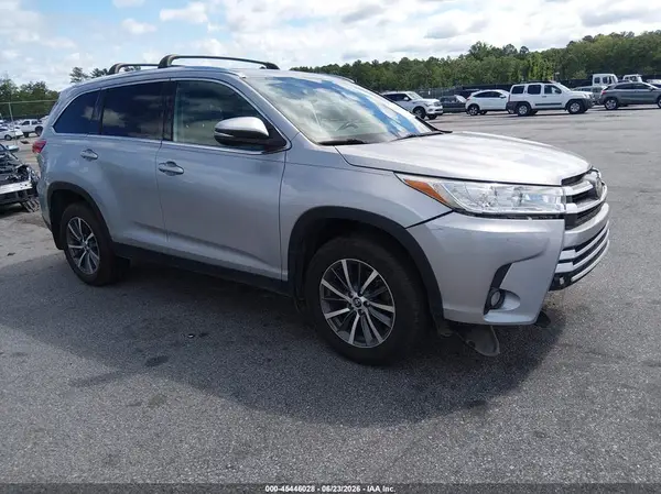 5TDJZRFHXKS579560 2019 TOYOTA HIGHLANDER - Image 1