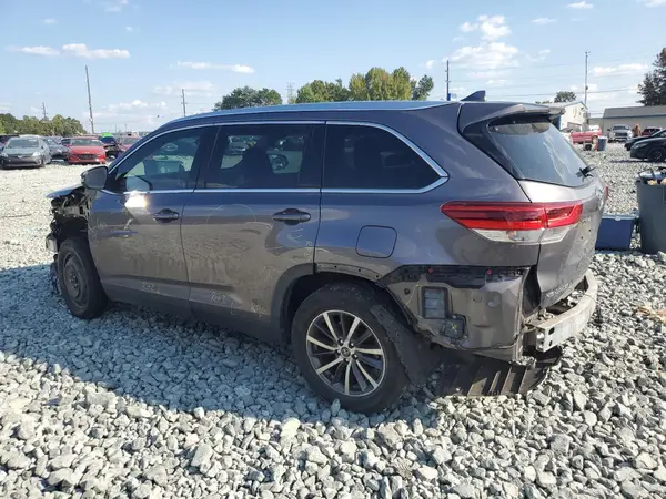 5TDJZRFHXKS582247 2019 TOYOTA HIGHLANDER - Image 2