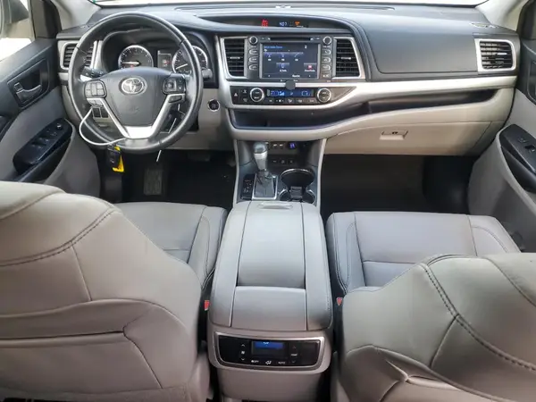 5TDJZRFHXKS584337 2019 TOYOTA HIGHLANDER - Image 8