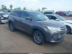 5TDJZRFHXKS586184 2019 TOYOTA HIGHLANDER