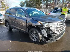 5TDJZRFHXKS587030 2019 TOYOTA HIGHLANDER