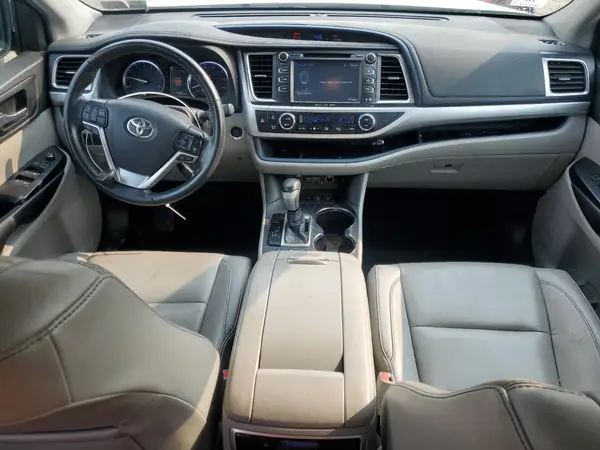 5TDJZRFHXKS590073 2019 TOYOTA HIGHLANDER - Image 8