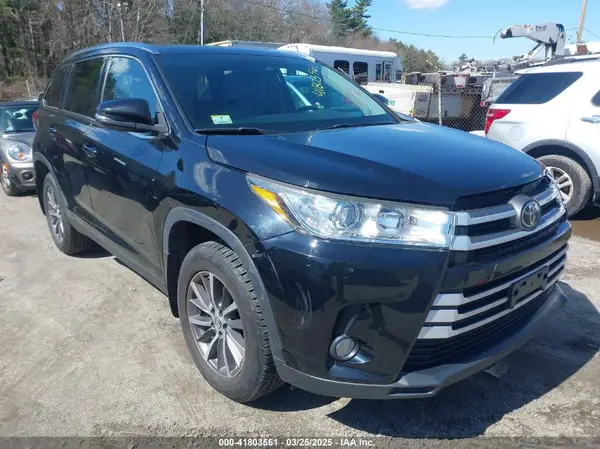 5TDJZRFHXKS592342 2019 TOYOTA HIGHLANDER - Image 1